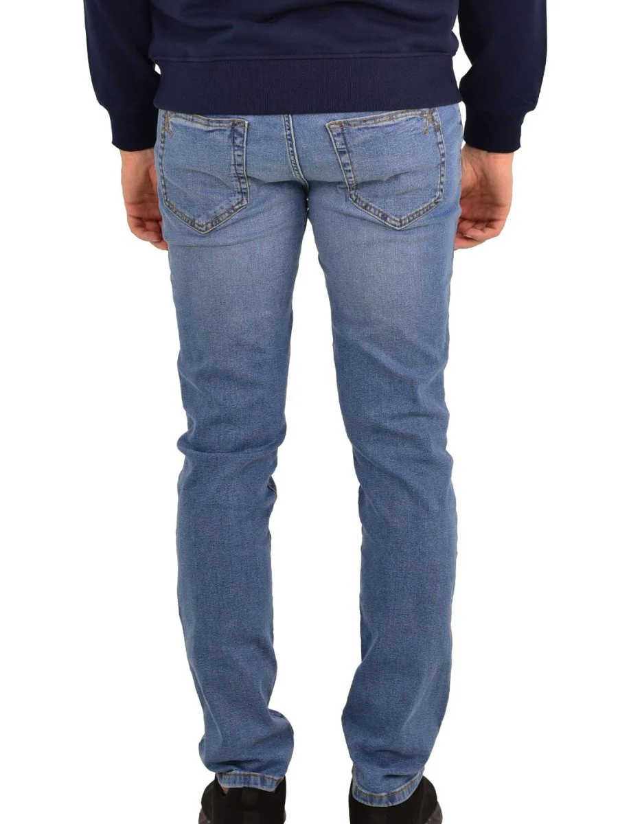 Giordano კაცის ჯინსი