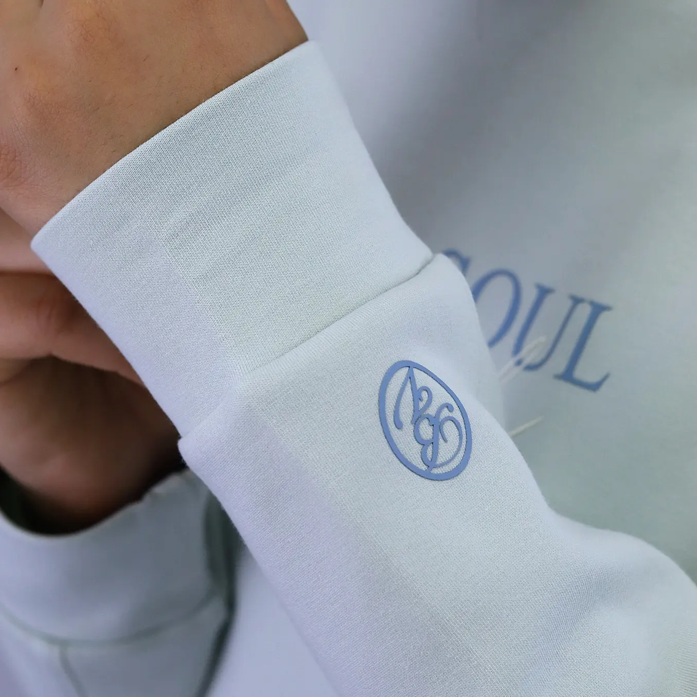 ქალის ჯემპრი