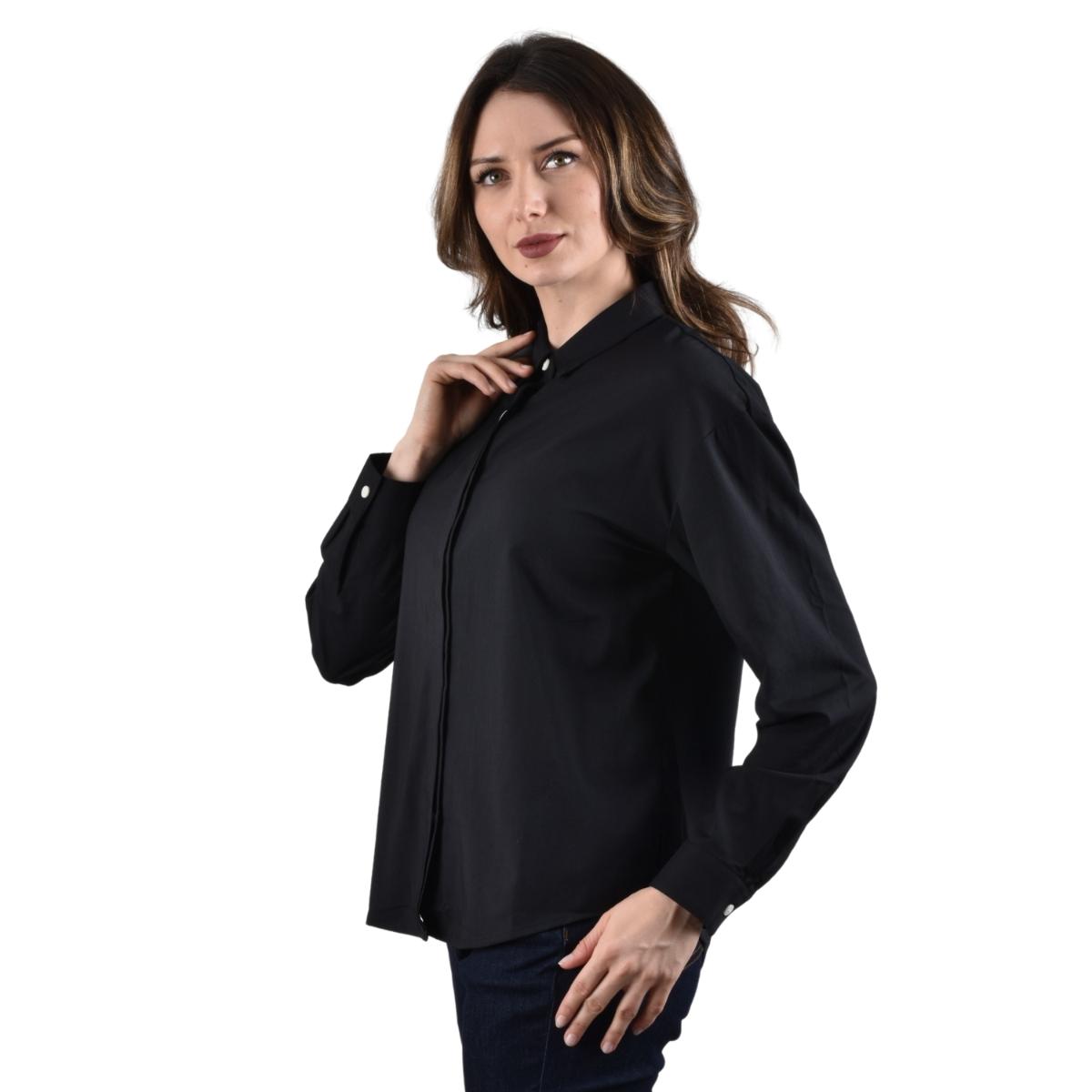 ქალის მაისური